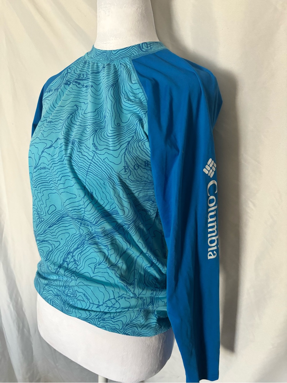 Columbia Teal and Navy Omni-Shade Long Sleeve Performance Top